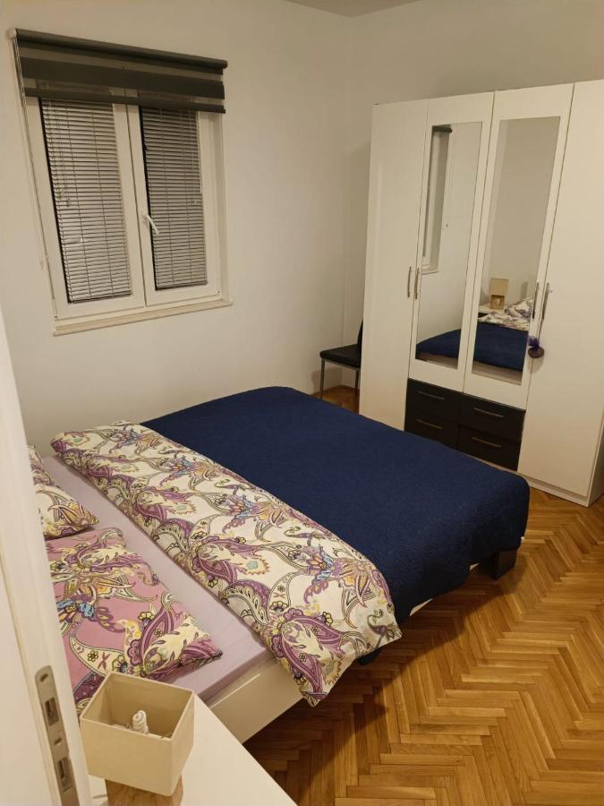 Apartments Josip Zrnovnica Экстерьер фото