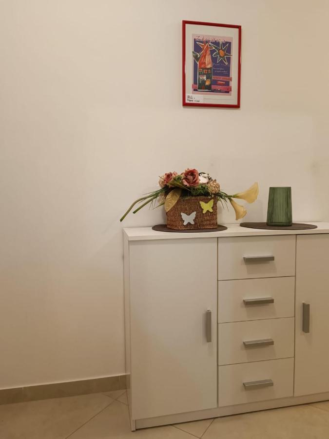 Apartments Josip Zrnovnica Экстерьер фото